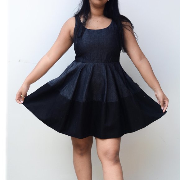 Strappy Jean Dress - Picture 2 of 4